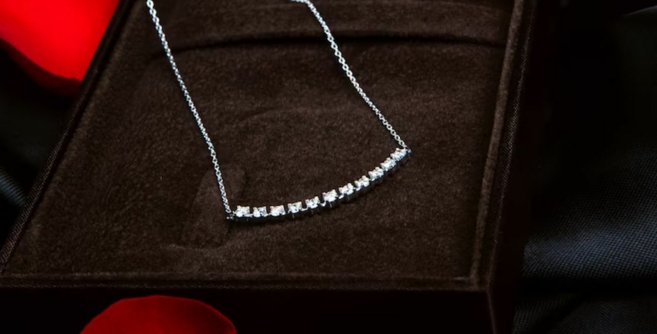 Diamond Chocker